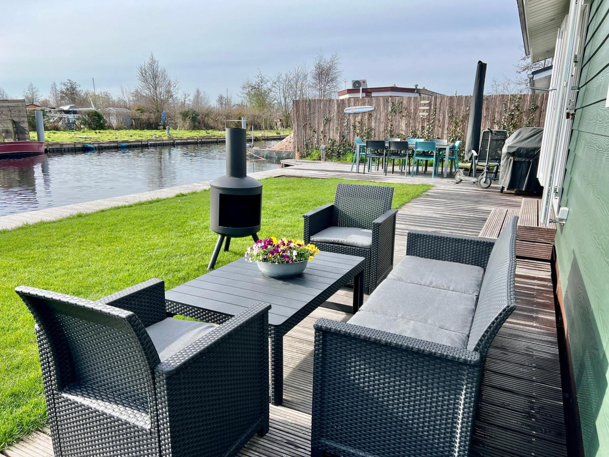 New - The Surf Shack - On A Near Amsterdam!